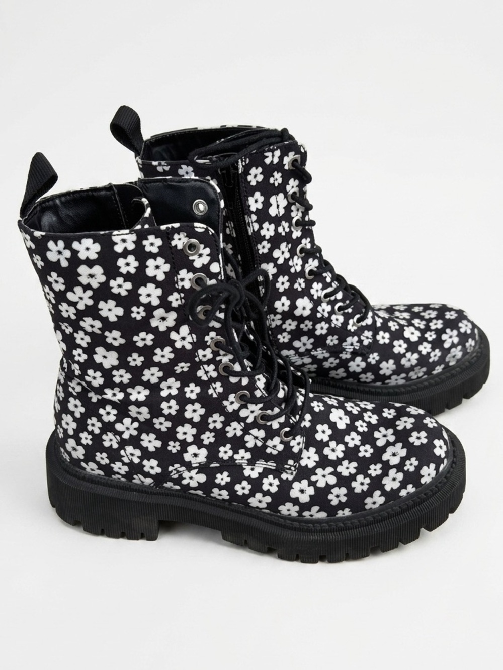 Call It Spring Black Floral Lace-Up Combat Boots Moto Edgy Streetwear Boho - Picture 1 of 9